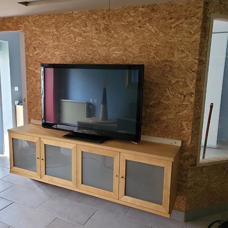 Charmant Appartement Charency-Vezin Kültér fotó